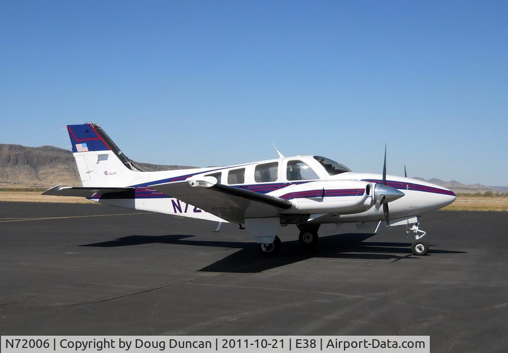 N72006, 1984 Beech 58P Baron C/N TJ-460, Awaiting fuel at Alpine-Casparis Airport.