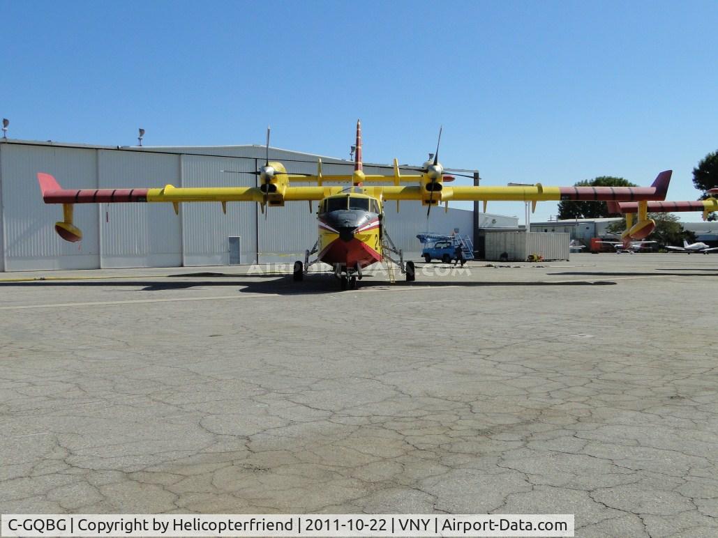 C-GQBG, 1996 Canadair CL-215-6B11 CL-415 C/N 2022, Parked and waiting for callout