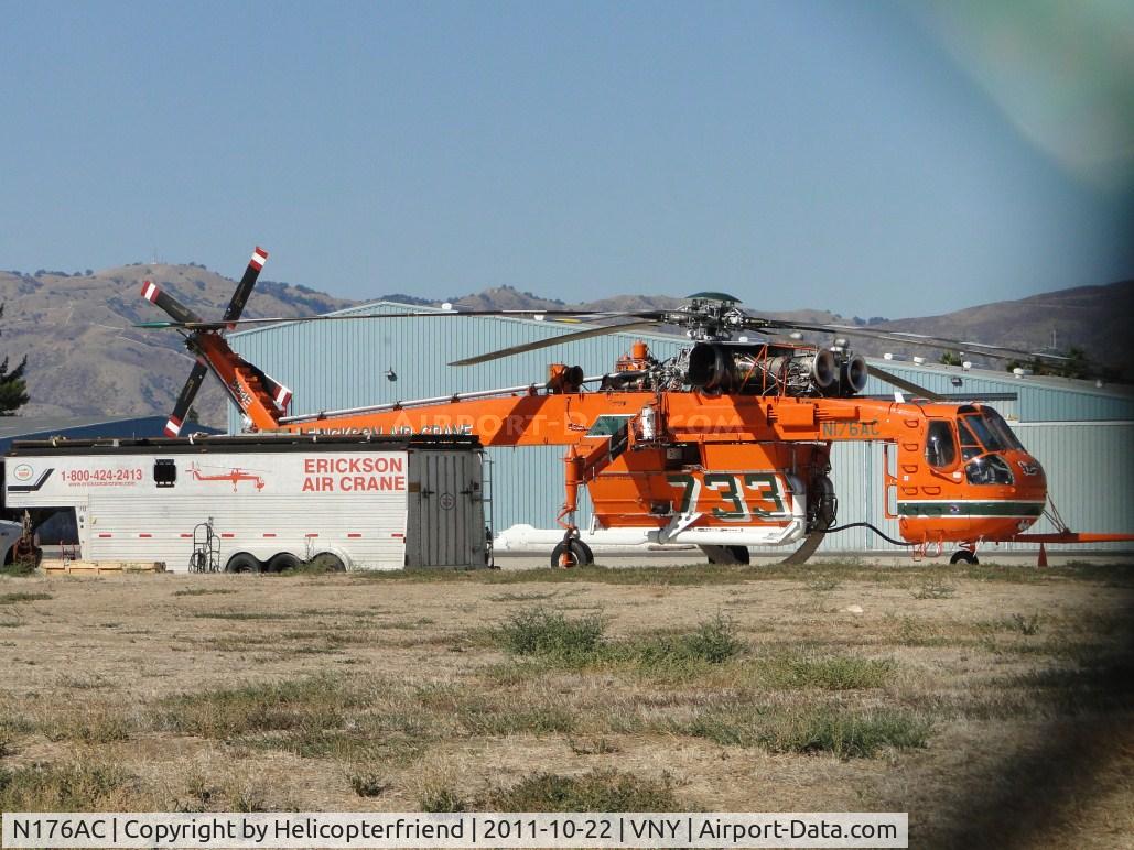 N176AC, 1962 Sikorsky S-64E C/N 64.003, Leased to LA City Fire Department and waiting a callout