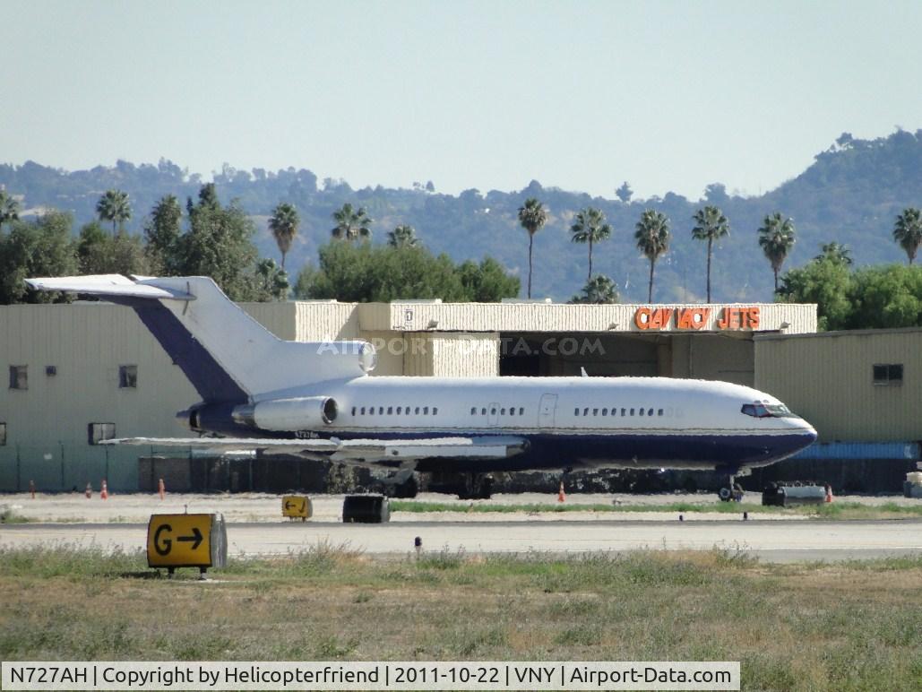 N727AH, 1967 Boeing 727-21 C/N 19261, Parked by Clay Lacy Jet hanger
