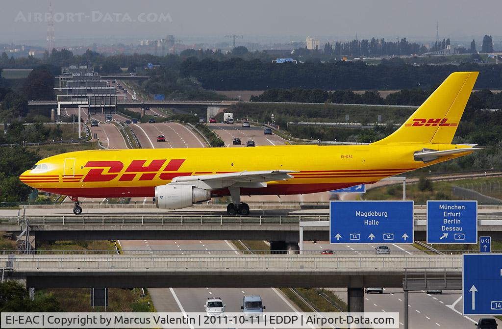 EI-EAC, 1983 Airbus A300B4-203(F) C/N 250, Runway 26 after the landing traffic over the highway A 14