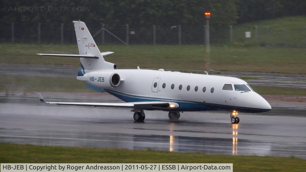 HB-JEB, 2001 Israel Aircraft Industries IAI-1126 Galaxy C/N 032, A wet takeoff