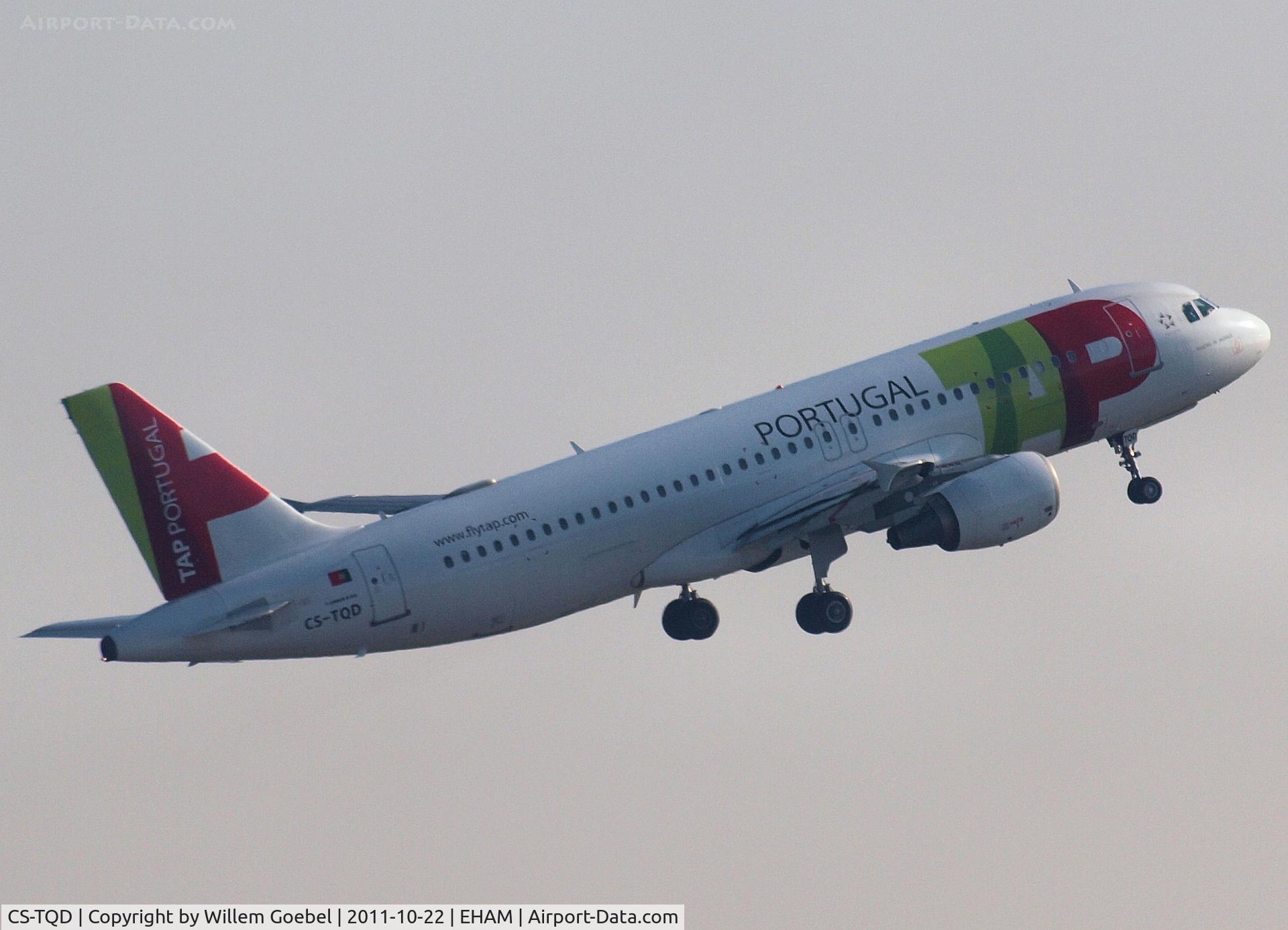 CS-TQD, 1999 Airbus A320-214 C/N 0870, Take off from Schiphol Airport