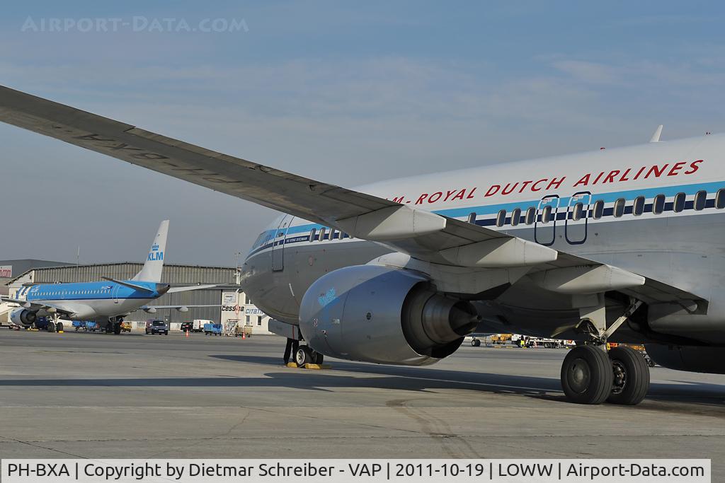 PH-BXA, 1998 Boeing 737-8K2 C/N 29131, KLM Boeing 737-800