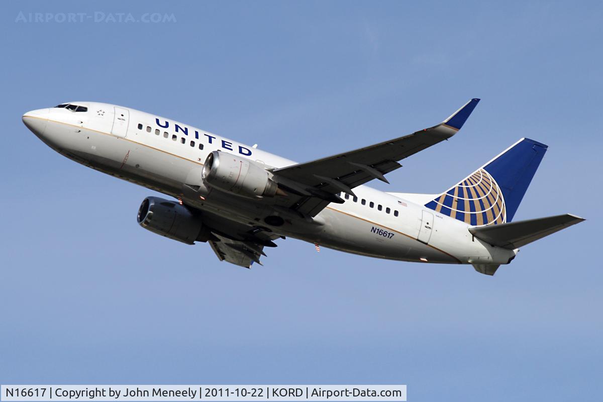 N16617, 1994 Boeing 737-524 C/N 27330, 22L departure
