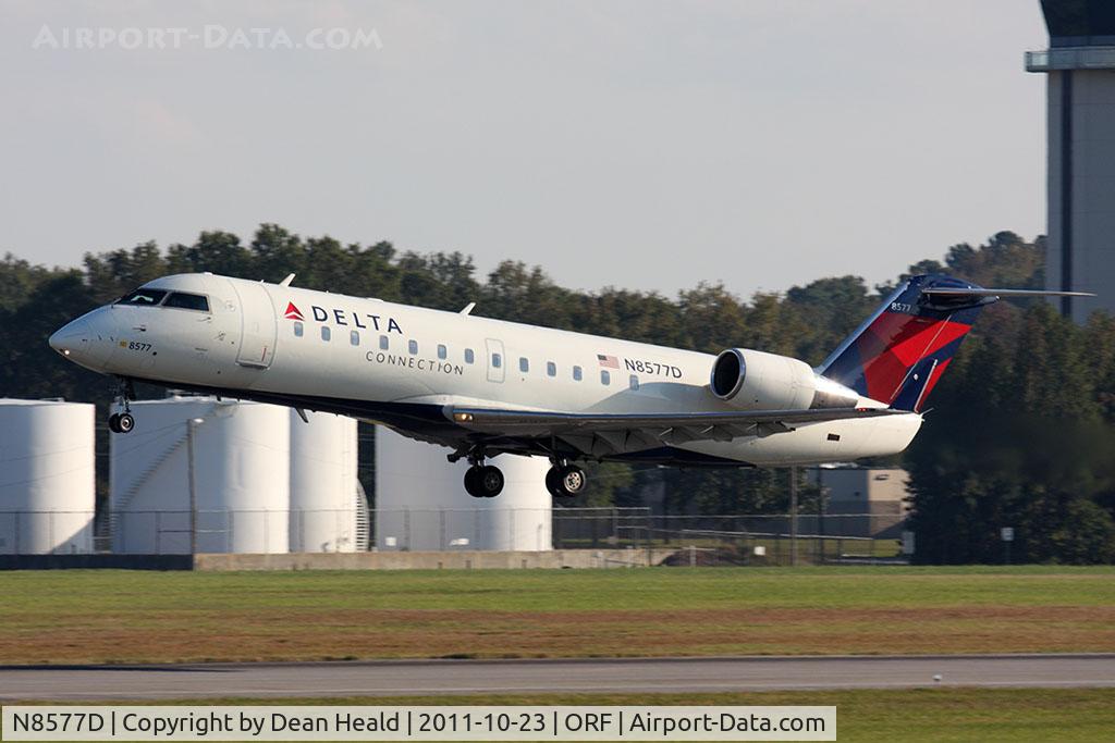 N8577D, 2001 Bombardier CRJ-200LR (CL-600-2B19) C/N 7577, Delta Connection (Pinnacle Airlines) N8577D departing RWY 5 en route to Detroit Metro Wayne County (KDTW).