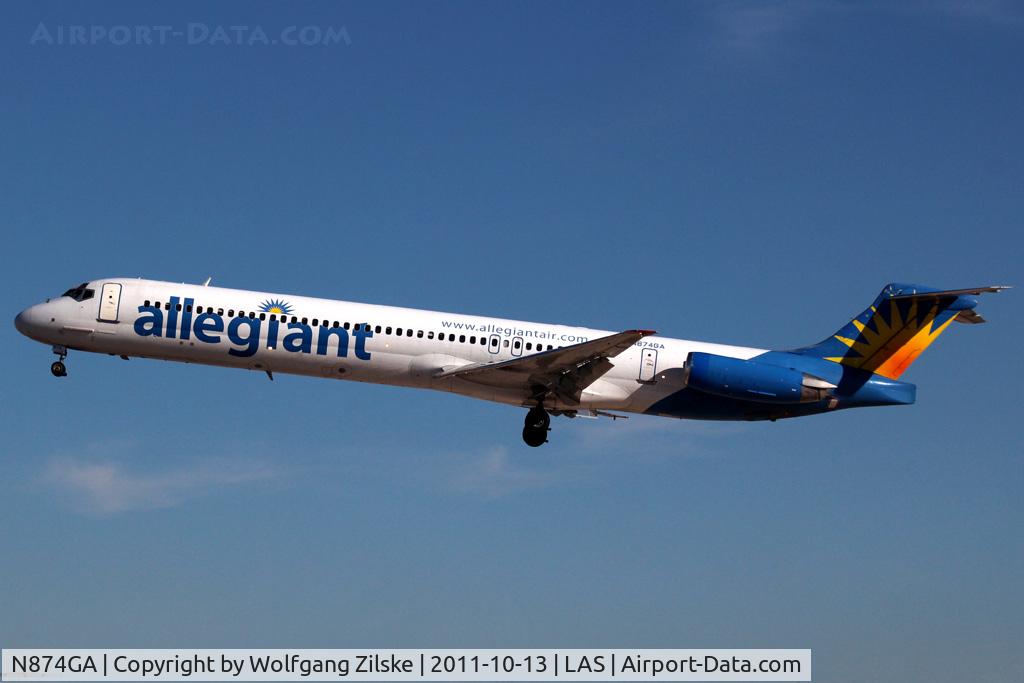 N874GA, 1987 McDonnell Douglas MD-83 (DC-9-83) C/N 49643, visitor