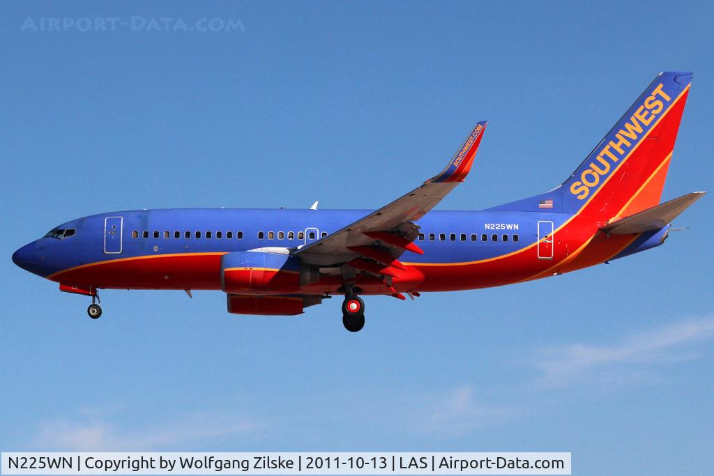 N225WN, 2005 Boeing 737-7H4 C/N 34333, visitor