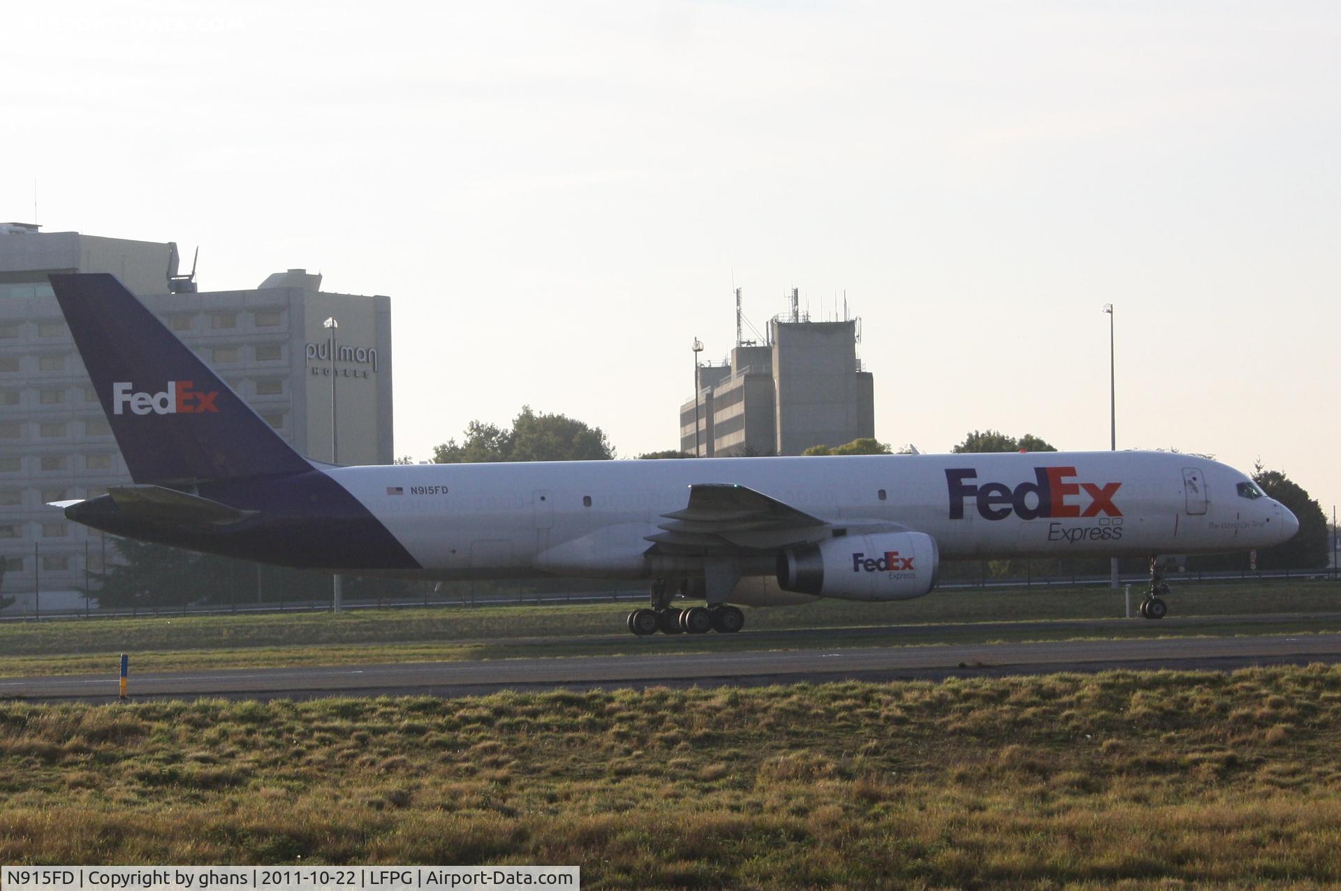 N915FD, 1988 Boeing 757-236 C/N 24120, Fedex