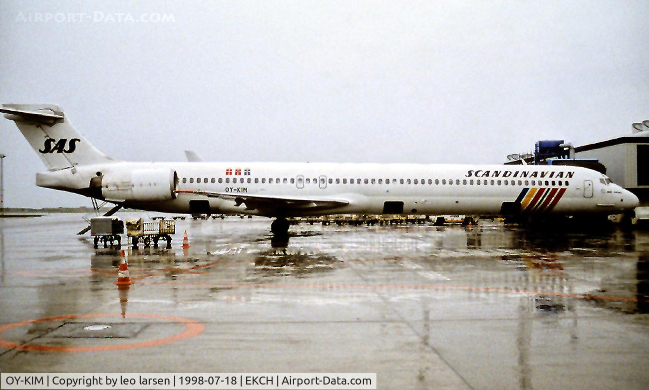 OY-KIM, 1996 McDonnell Douglas MD-90-30 C/N 53460, CPH 18.7.98 old c/s