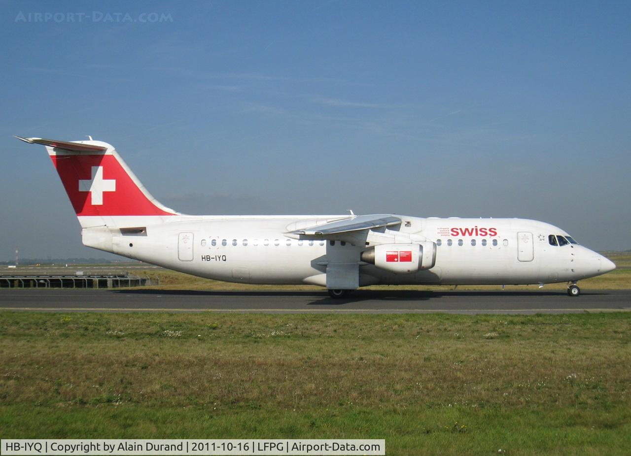 HB-IYQ, 2001 British Aerospace Avro 146-RJ100 C/N E3384, also BAe 146-300