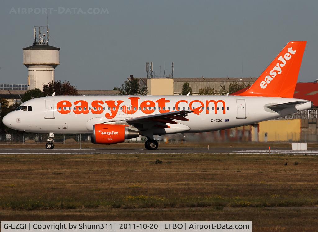 G-EZGI, 2011 Airbus A319-111 C/N 4693, Ready for take off rwy 32R