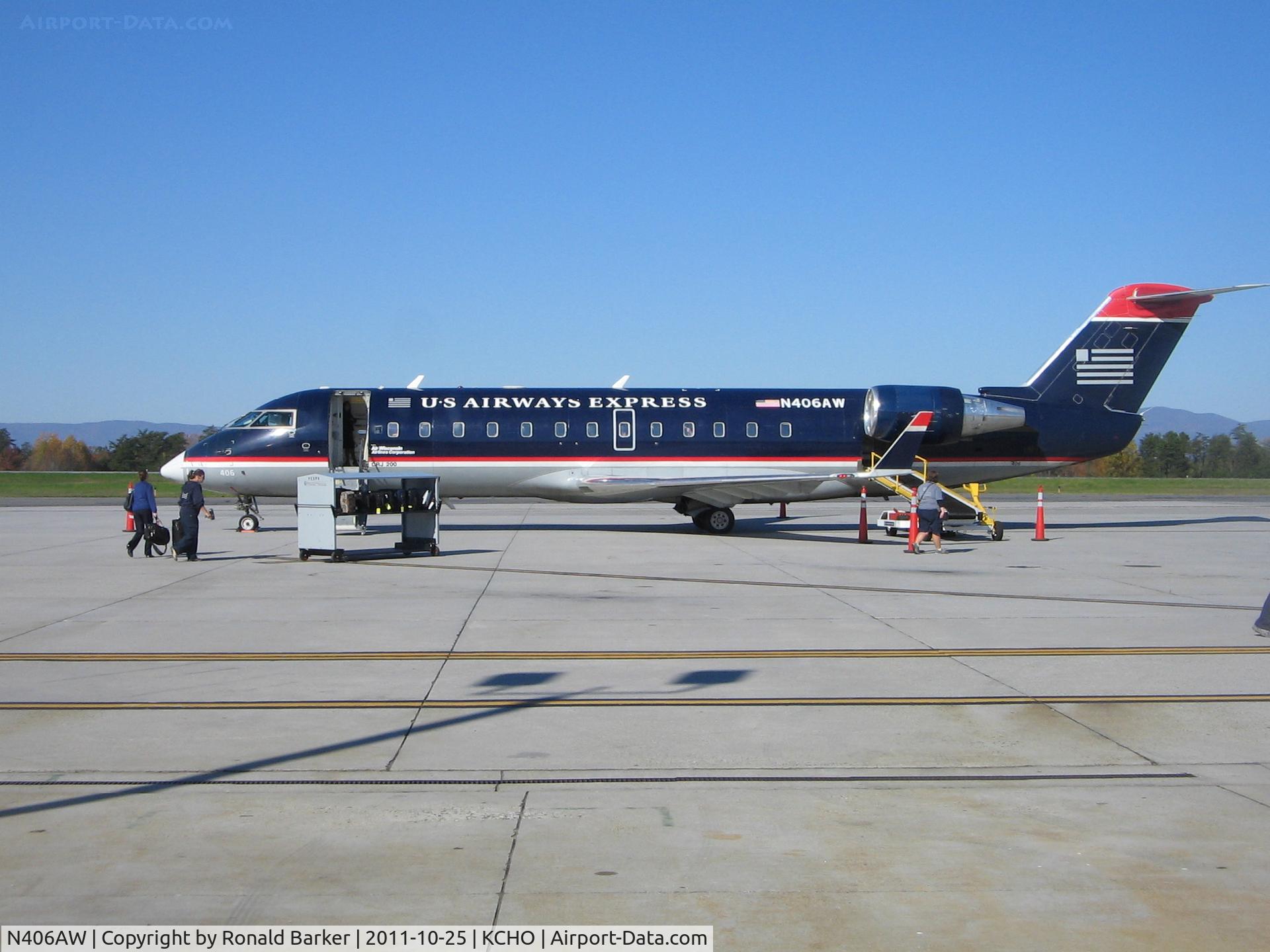 N406AW, 2000 Bombardier CRJ-200LR (CL-600-2B19) C/N 7402, CHO, VA