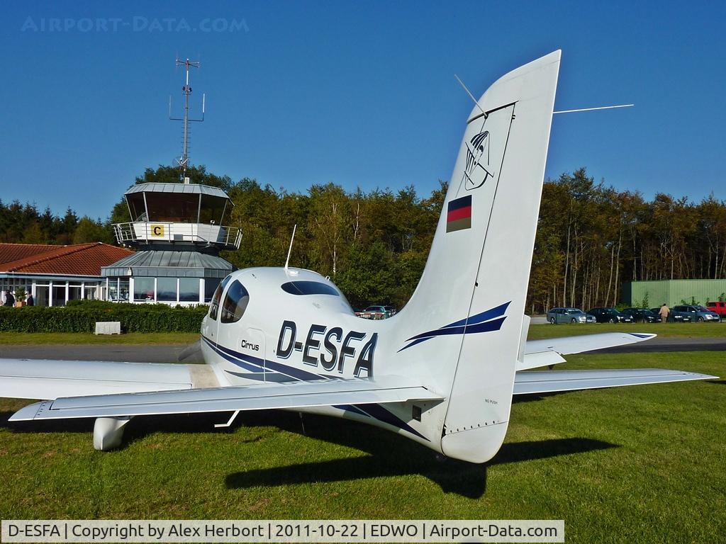 D-ESFA, Cirrus SR20 C/N 1153, [Kodak Z812IS]