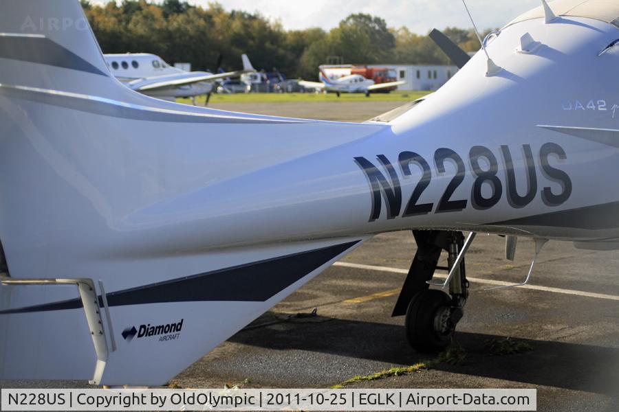 N228US, 2008 Diamond DA-42 Twin Star C/N 42.347, Blackbushe 25OCT11