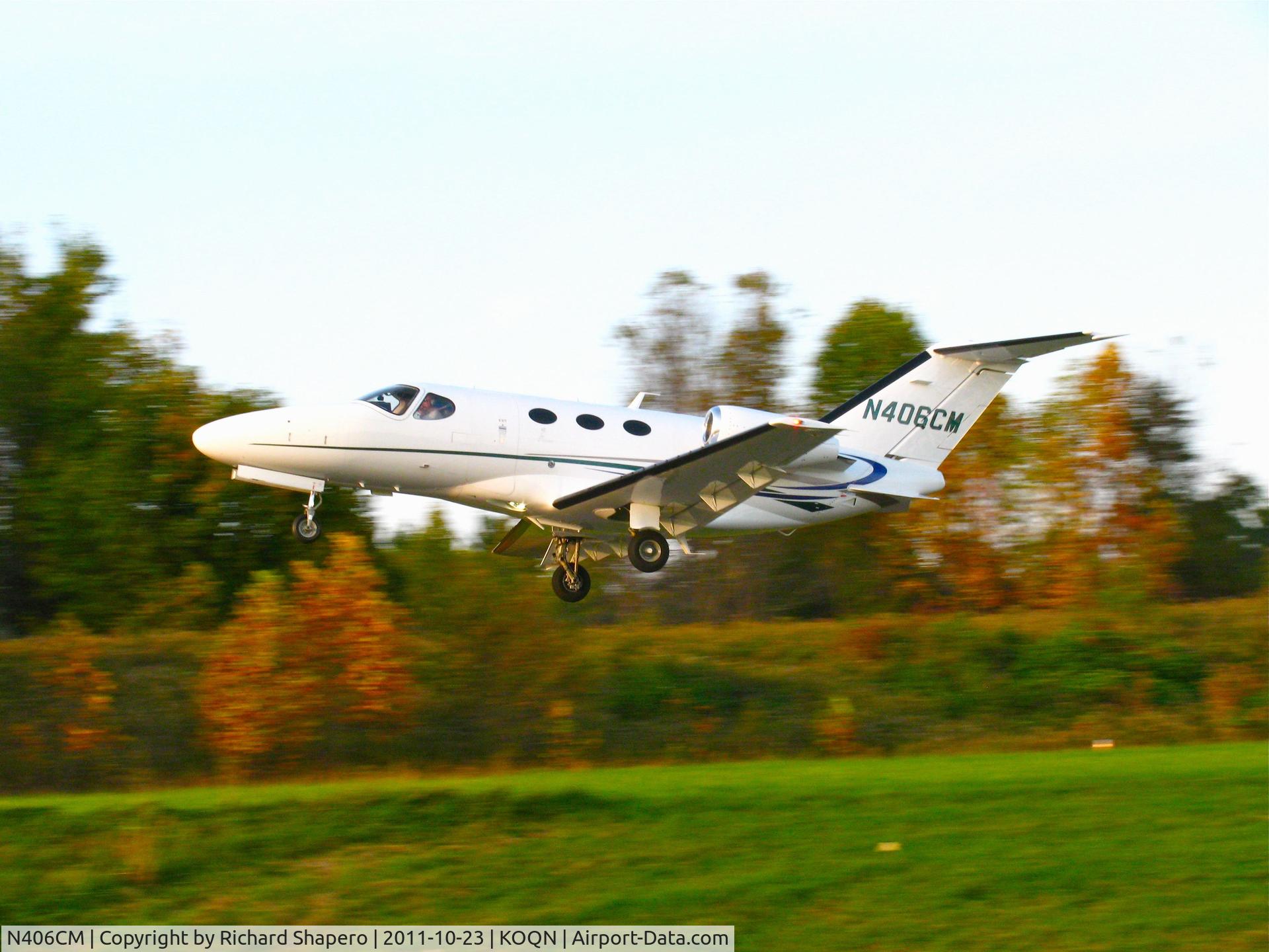 N406CM, 2007 Cessna 510 Citation Mustang Citation Mustang C/N 510-0015, KOQN Departing runway 27