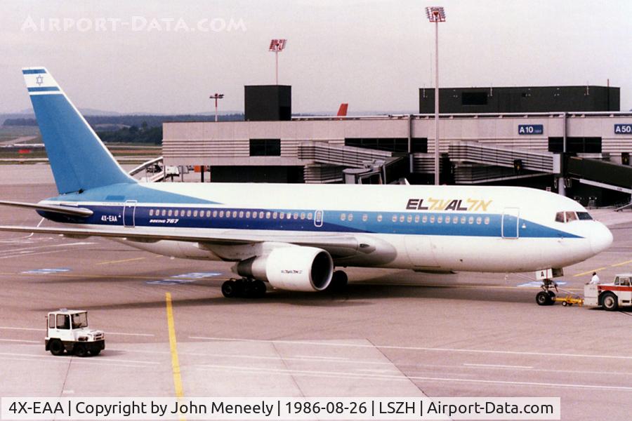 4X-EAA, 1983 Boeing 767-258 C/N 22972, Being towed to its gate