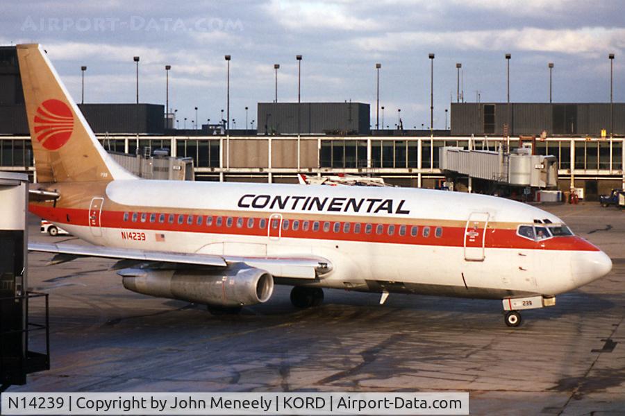 N14239, 1968 Boeing 737-214 C/N 19920, Ready to taxi out. Photo taken sometime in 1991.