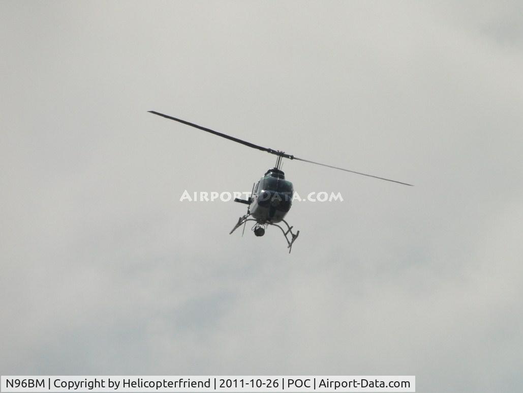 N96BM, Bell OH-58A C/N 72-21364, Coming into relieve N501RM with Pomona PD assist