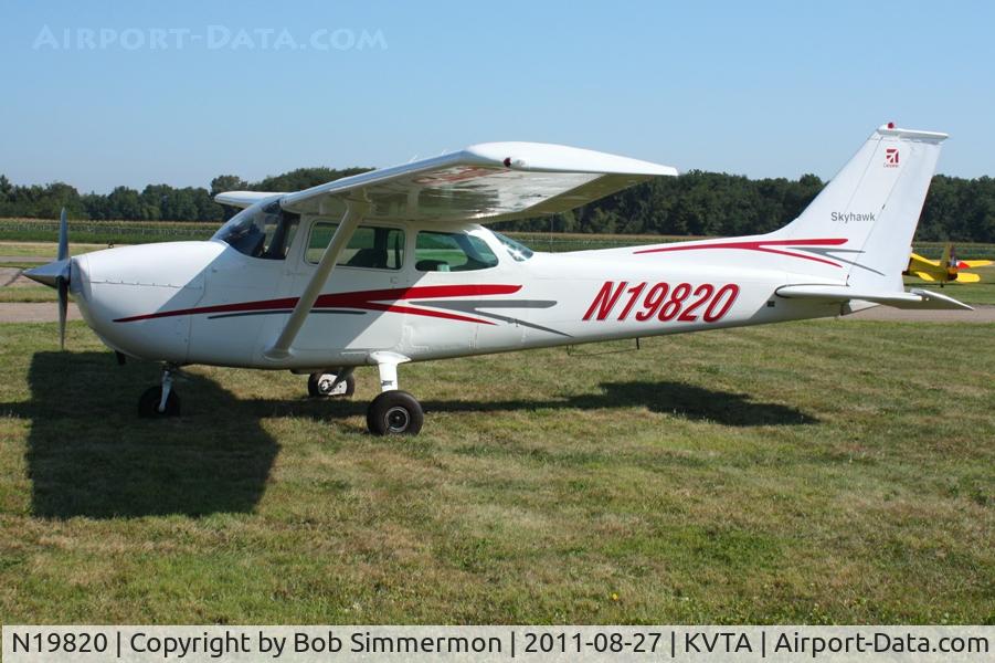 N19820, 1973 Cessna 172M Skyhawk C/N 17260783, At the EAA fly-in - Newark, Ohio