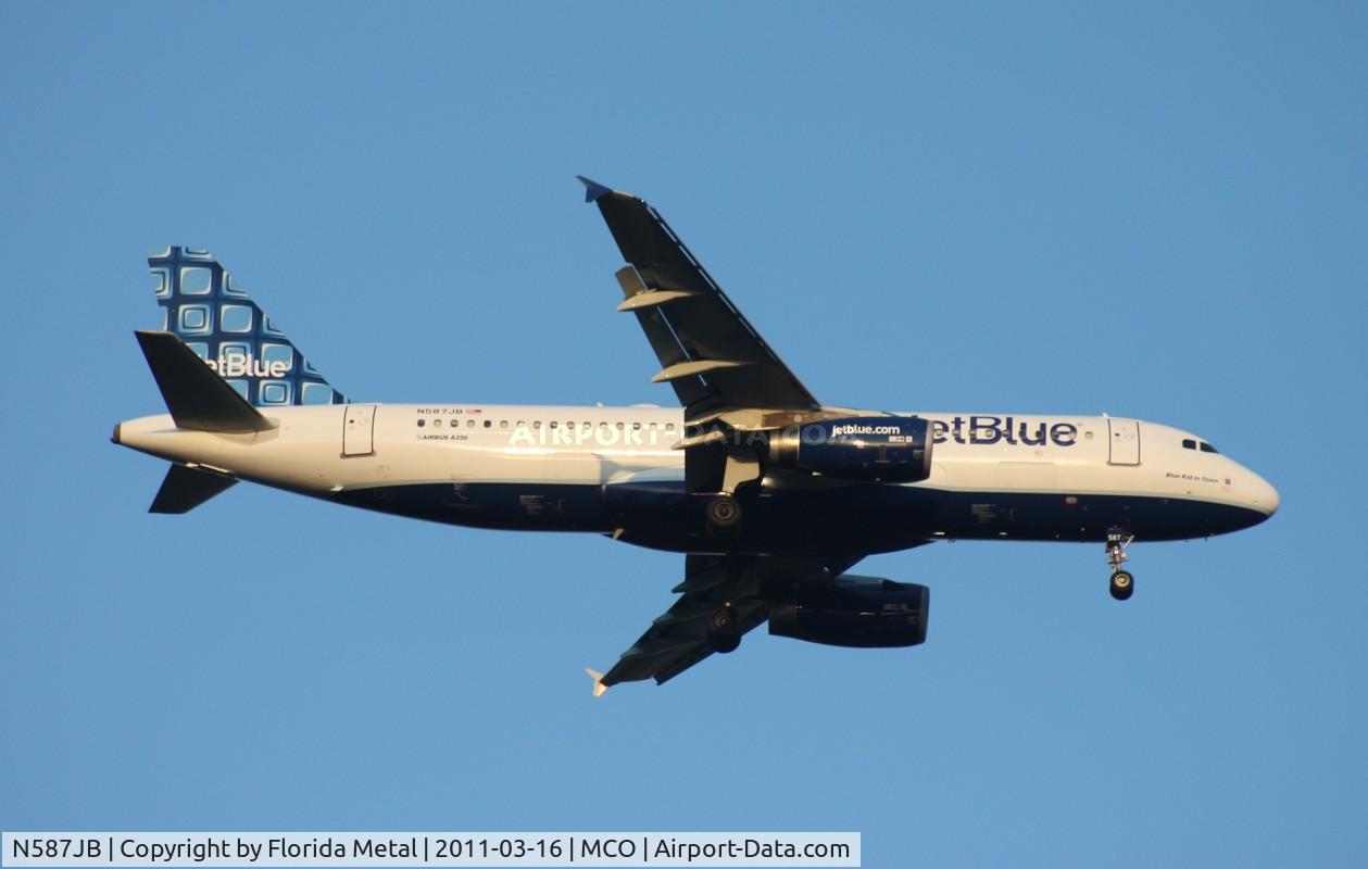N587JB, 2004 Airbus A320-232 C/N 2177, 