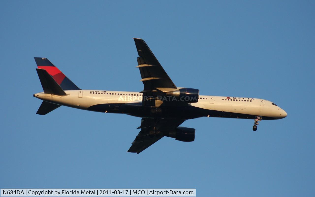 N684DA, 1993 Boeing 757-232 C/N 27104, Delta 757