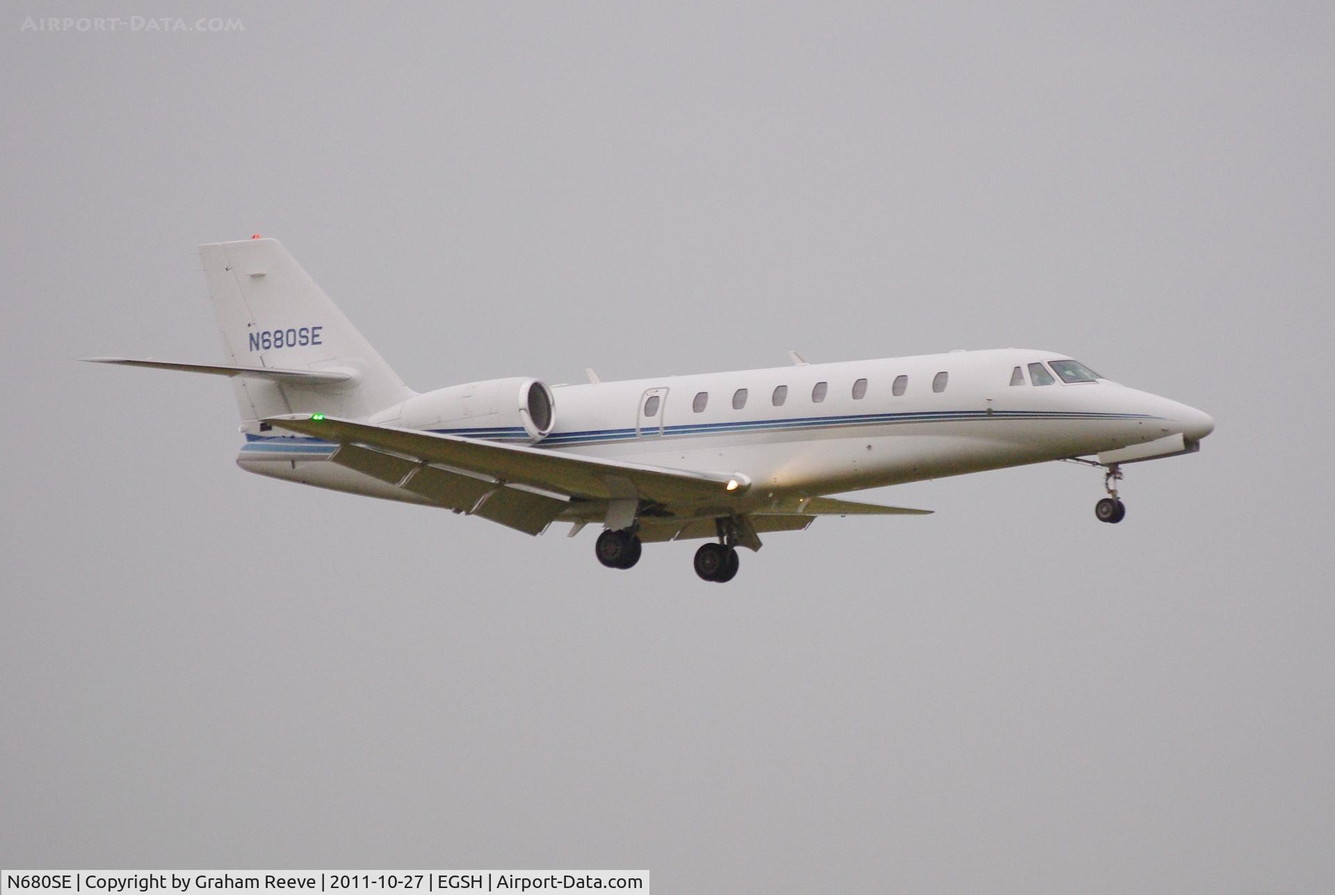 N680SE, 2006 Cessna 680 Citation Sovereign C/N 680-0078, About to land.