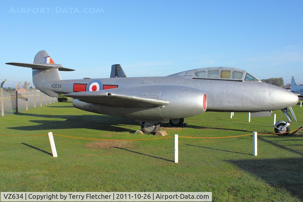 VZ634, Gloster Meteor T.7 C/N Not found VZ634, At Newark Air Museum in the UK