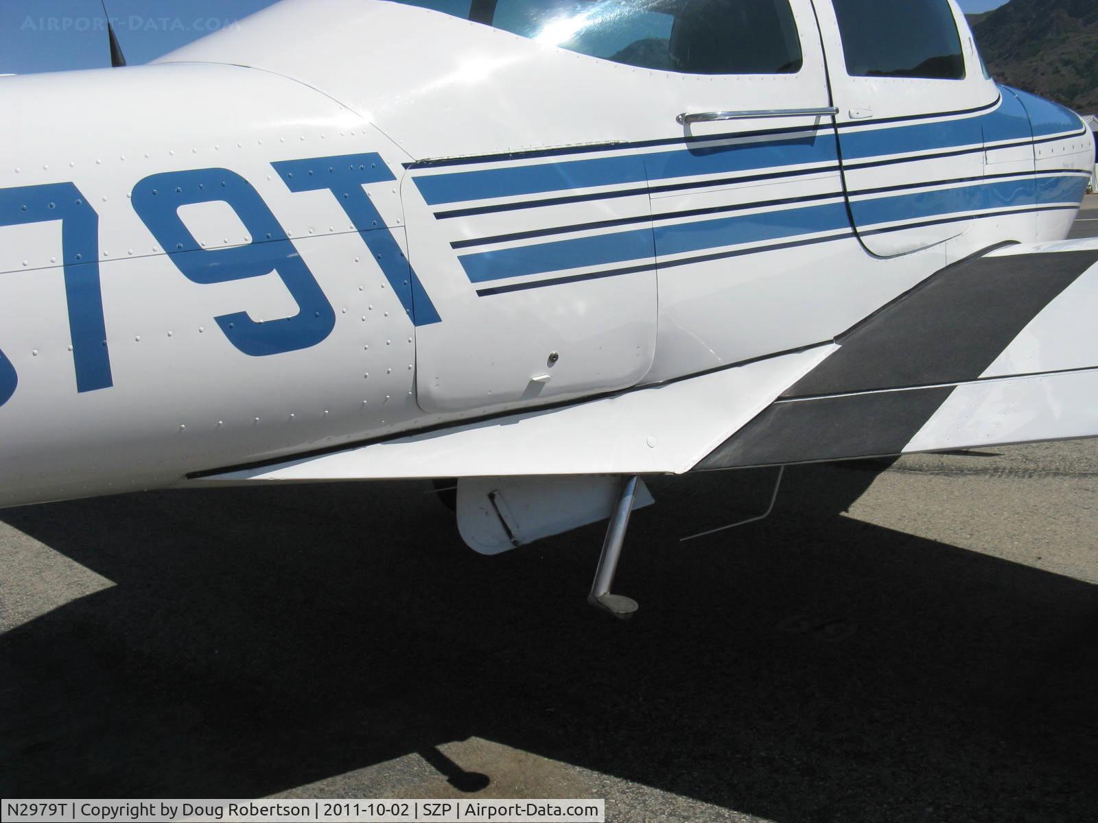 N2979T, 1966 Aero Commander 200D C/N 345, 1966 Aero Commander (Meyers) 200D, Continental IO-520 285 Hp, boarding assist rail, retractable enclosed faired step, large baggage compartment
