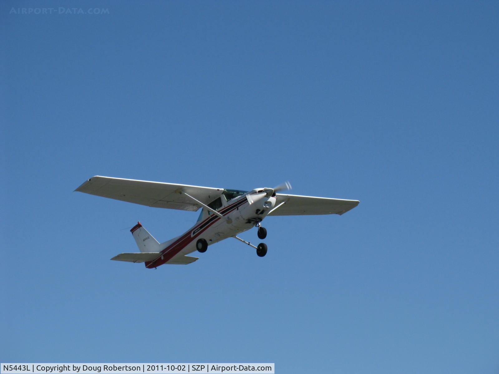 N5443L, 1980 Cessna 152 C/N 15284315, 1980 Cessna 152 II, Lycoming O-235 110 Hp, takeoff climb Rwy 22