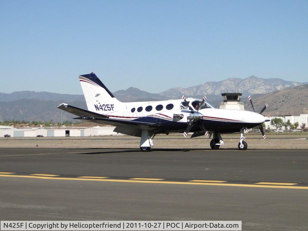 N425F, 1981 Cessna 425 Conquest 1 C/N 425-0058, Taxiing eastbound on taxiway Sierra