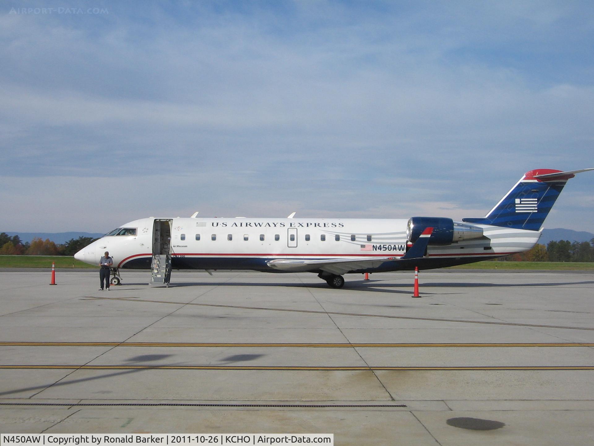 N450AW, 2003 Bombardier CRJ-200LR (CL-600-2B19) C/N 7823, CHO, VA