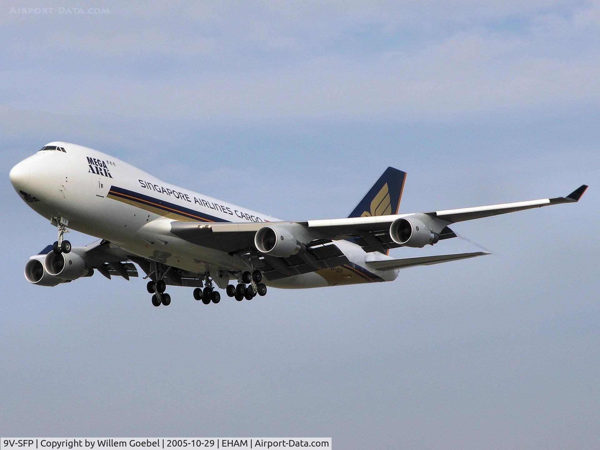 9V-SFP, 2005 Boeing 747-412F/SCD C/N 32902, Landing on runway 18C on Schiphol Airport