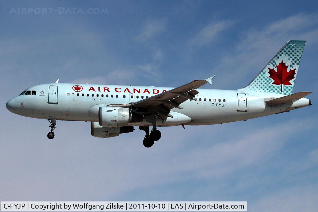 C-FYJP, 1997 Airbus A319-114 C/N 688, visitor