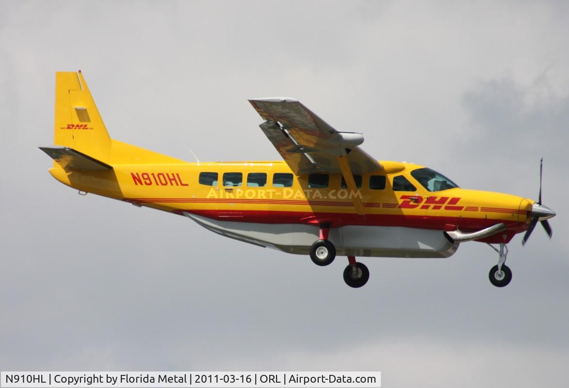 N910HL, 2004 Cessna 208B Grand Caravan C/N 208B1080, DHL C208