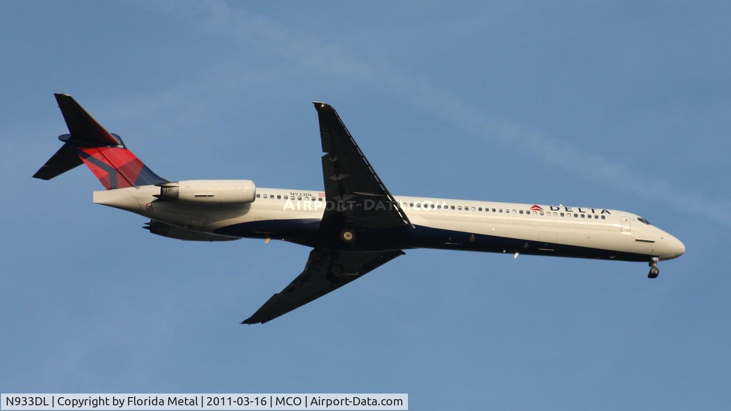 N933DL, 1989 McDonnell Douglas MD-88 C/N 49720, Delta MD-88