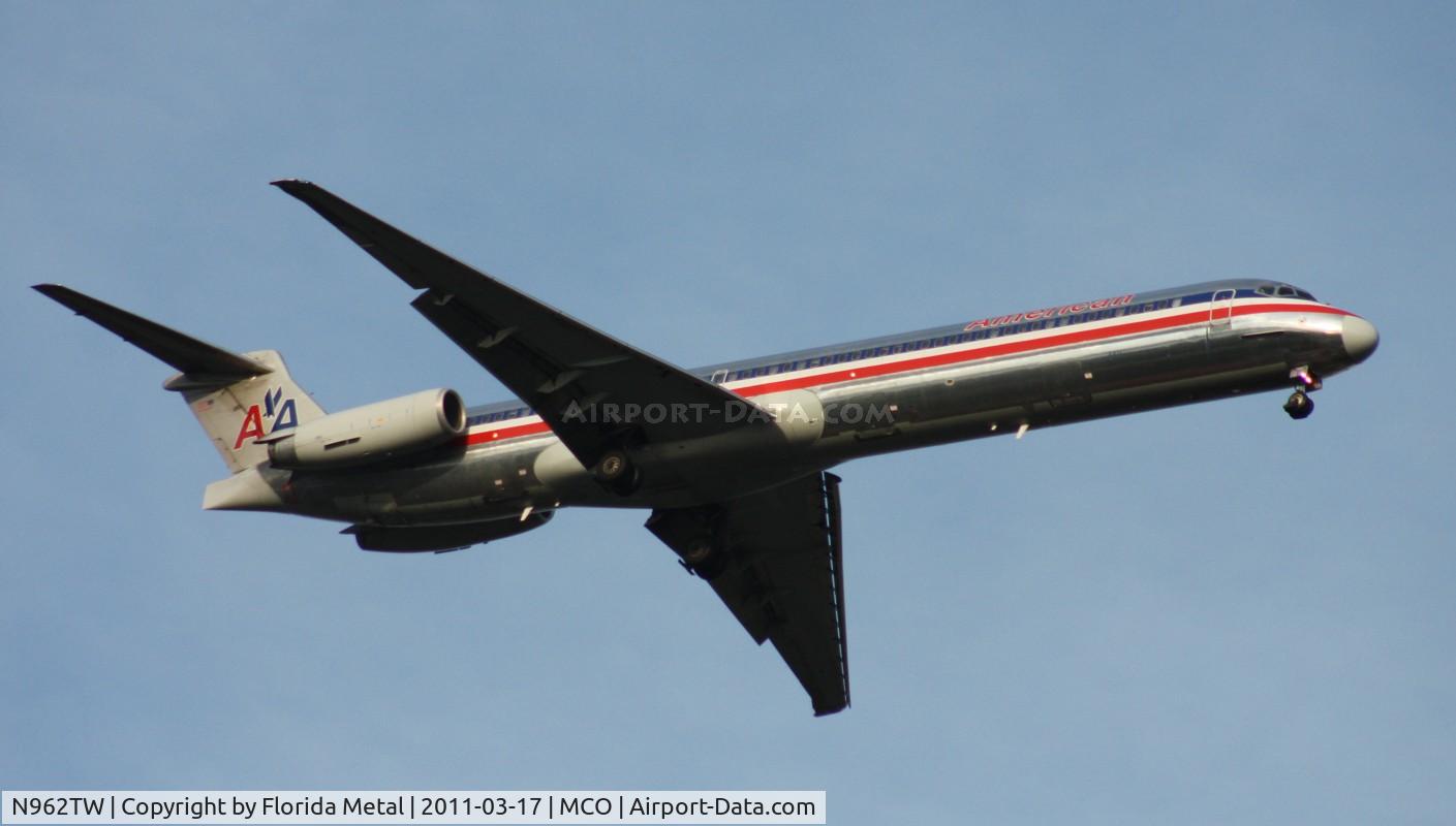N962TW, 1999 McDonnell Douglas MD-83 (DC-9-83) C/N 53612, American MD-83