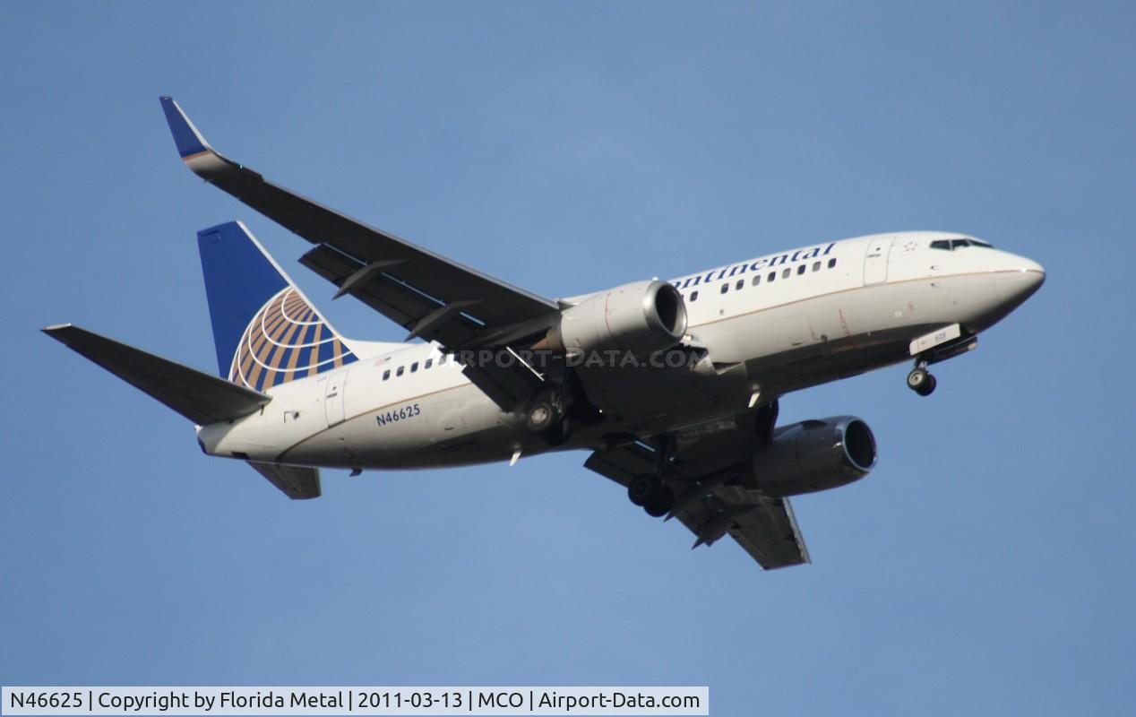 N46625, 1995 Boeing 737-524 C/N 27529, Continental 737-500