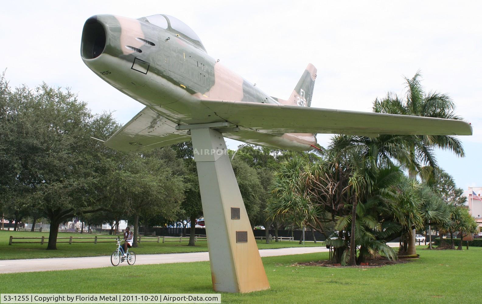 53-1255, 1953 North American F-86H Sabre C/N 203-27, F-86H on a pole near Downtown Ft. Lauderdale