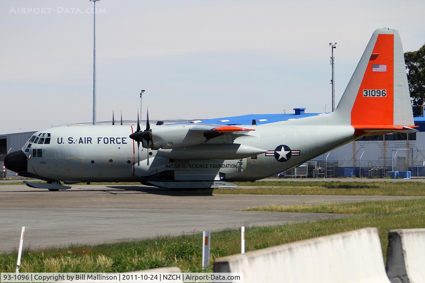 93-1096, 1993 Lockheed LC-130H Hercules C/N 382-5410, READY FOR THE START OF THE SEASON