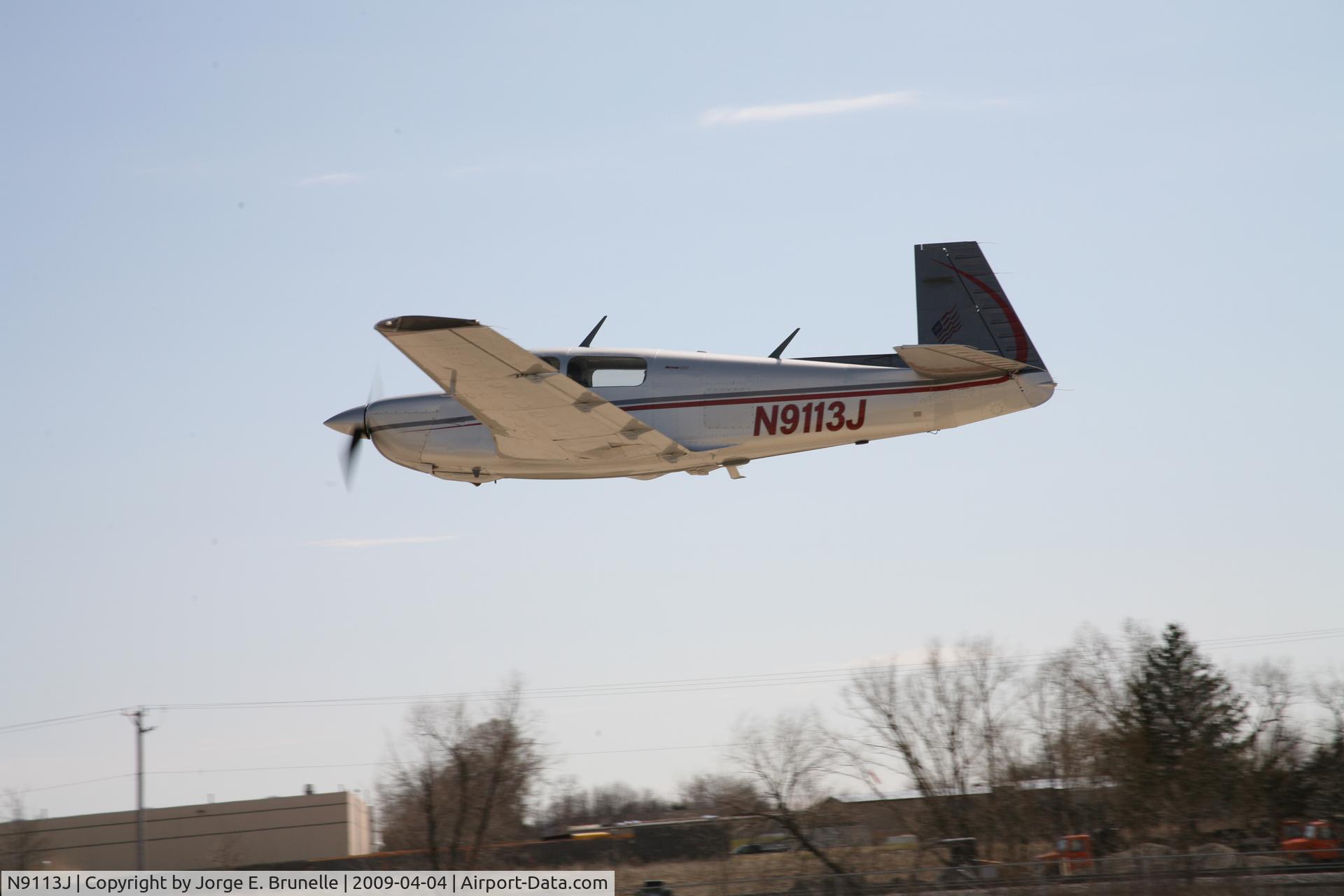 N9113J, 1990 Mooney M20J 201 C/N 24-3181, Schaumburg 06C