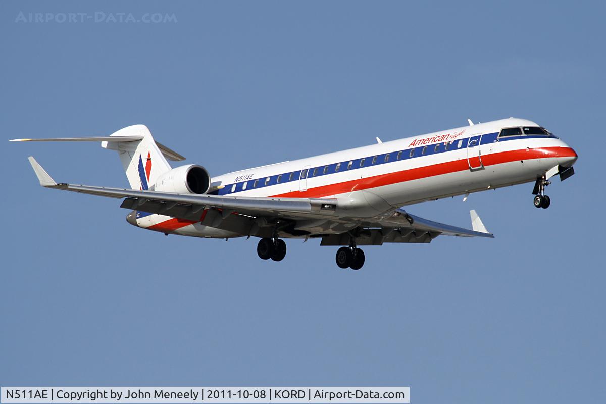 N511AE, 2003 Bombardier CRJ-701 (CL-600-2C10) Regional Jet C/N 10107, Short final