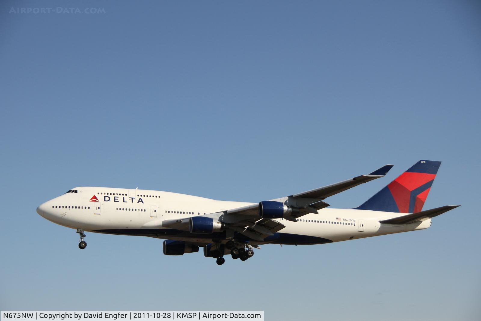 N675NW, 2002 Boeing 747-451 C/N 33001, 30L @ KMSP