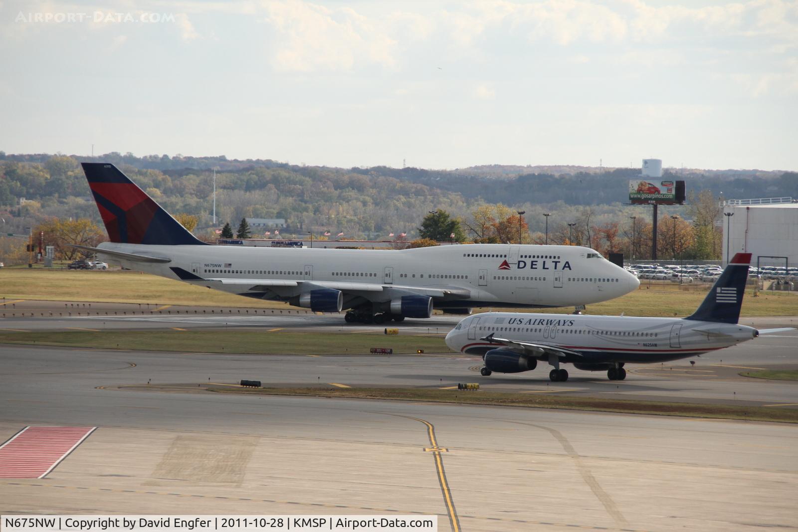 N675NW, 2002 Boeing 747-451 C/N 33001, 30L @ KMSP
