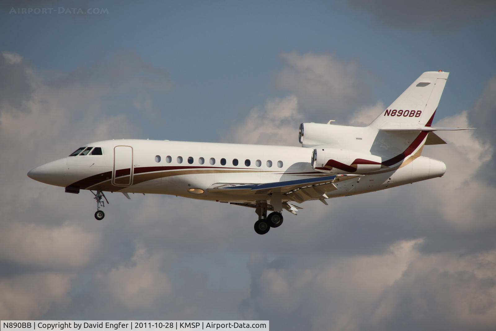 N890BB, 2007 Dassault Falcon 900EX C/N 611, 35 @ KMSP