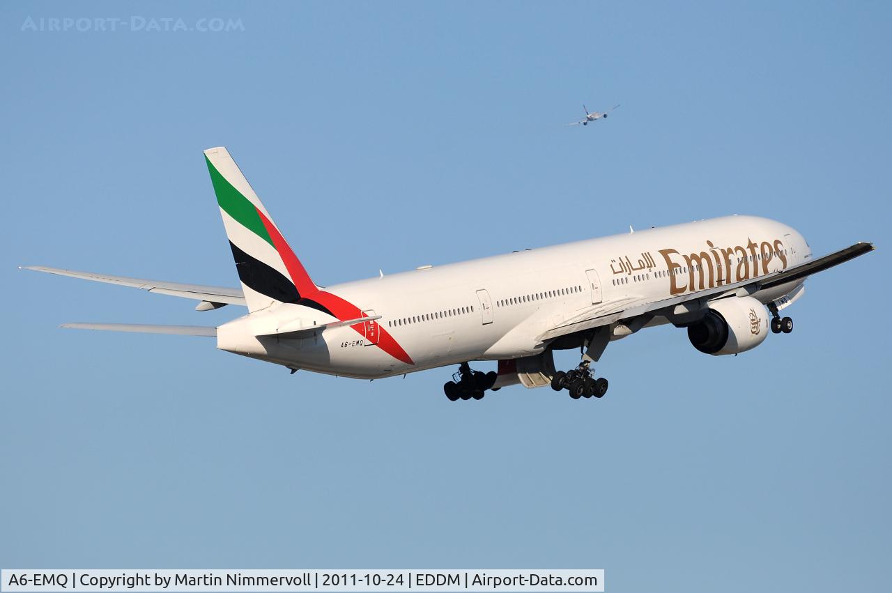 A6-EMQ, 2002 Boeing 777-31H C/N 32697, Emirates