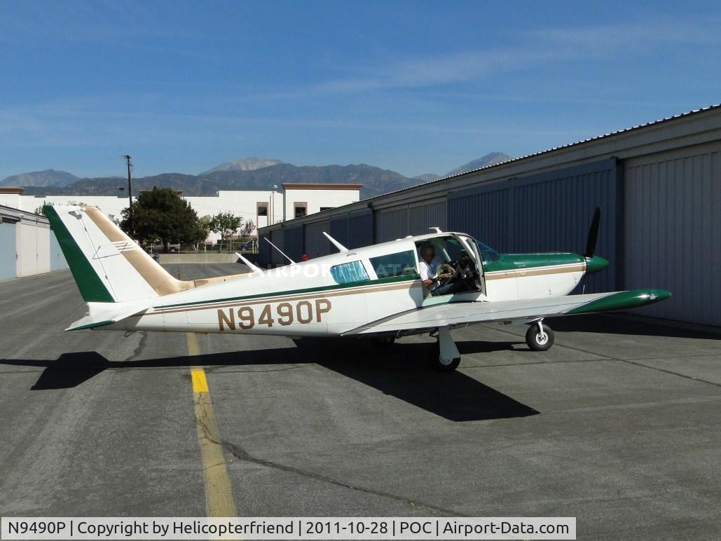 N9490P, 1971 Piper PA-24-260 C/N 24-5007, End of a beautiful trip, waiting to put her back into the hanger