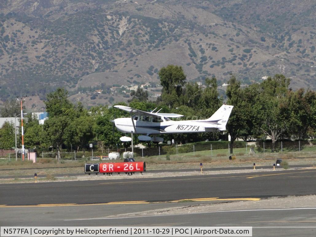 N577FA, 2004 Cessna 172S C/N 172S9577, Lifting off from runway 26L