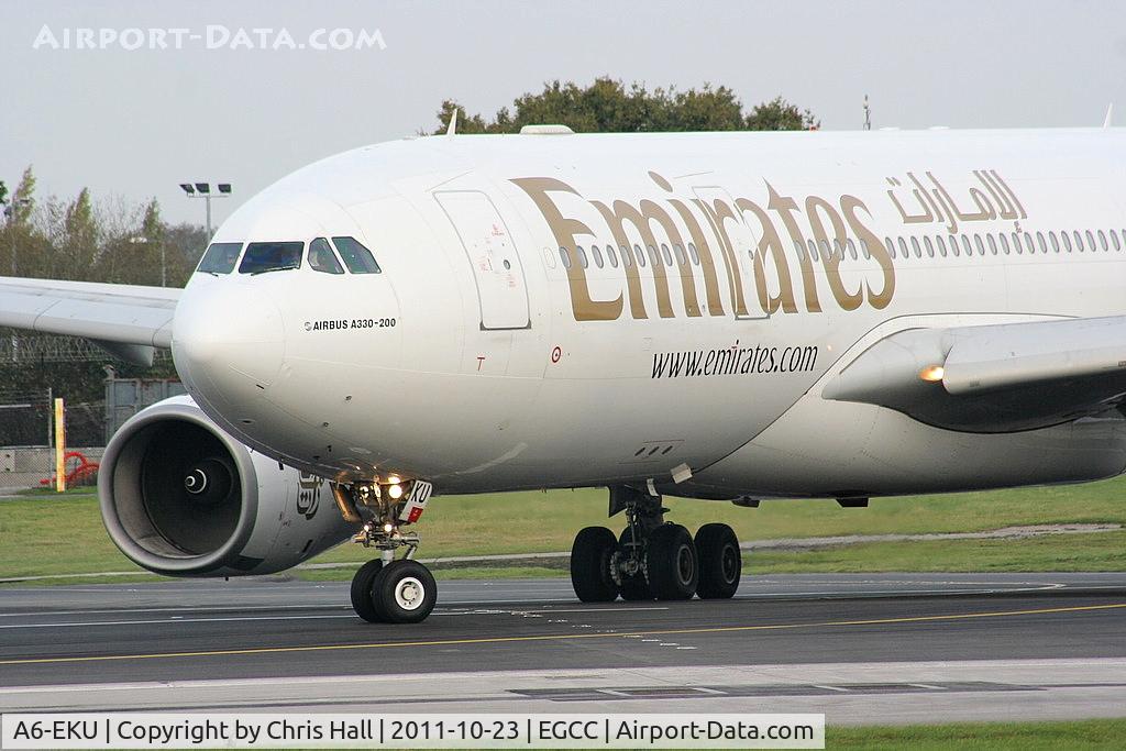 A6-EKU, 1999 Airbus A330-243 C/N 295, Emirates
