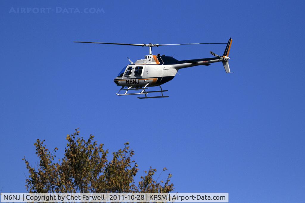 N6NJ, 2000 Bell 206B C/N 4534, N6NJ Buzzing over Garrison Hill Park. Dover, NH 10-28-2011
